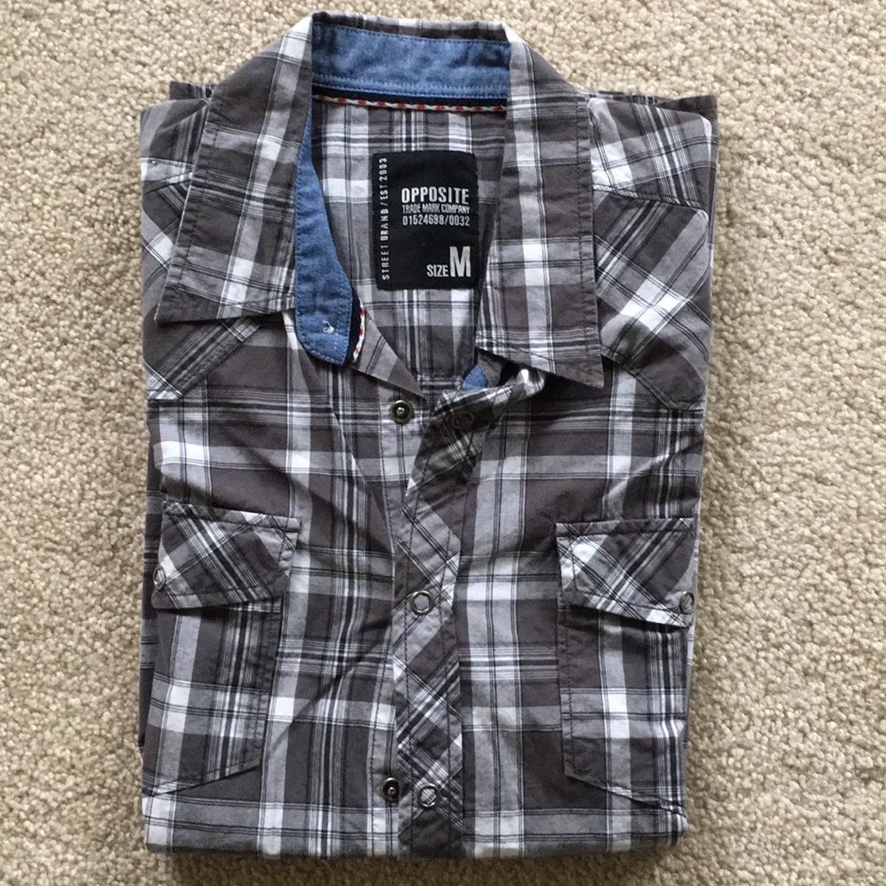 Men’s Snap Gray Plaid Short Sleeve Shirt
